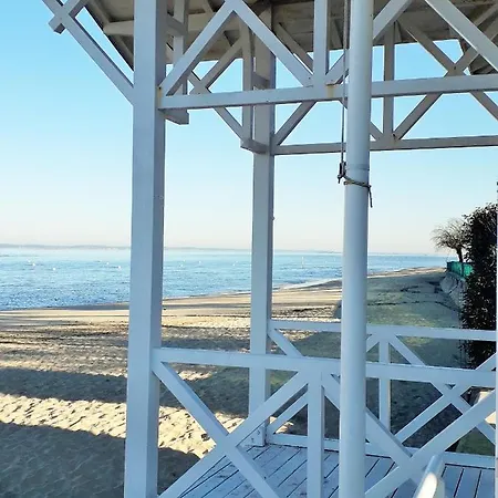 C219 -2 Pieces Avec Parking Proche * 阿卡雄